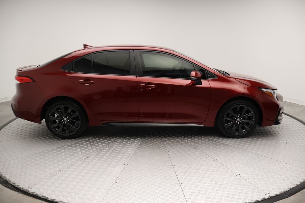 2025 Toyota Corolla SE - Photo 7
