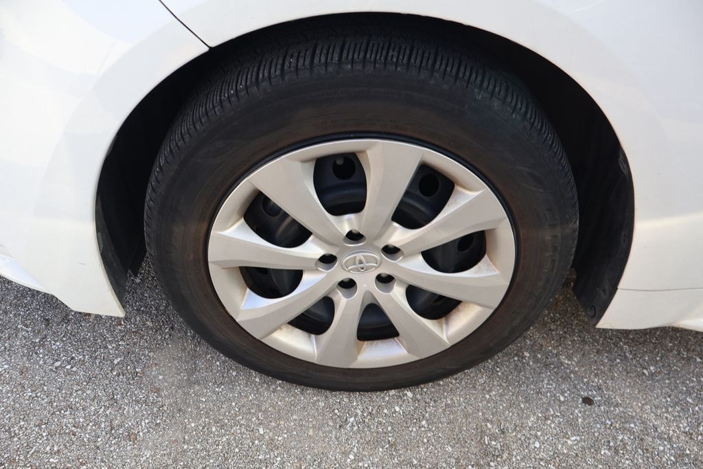 Used 2024 Toyota Corolla LE Sedan