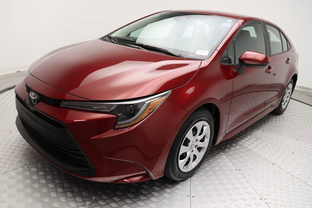 2023 Toyota Corolla LE photo 2