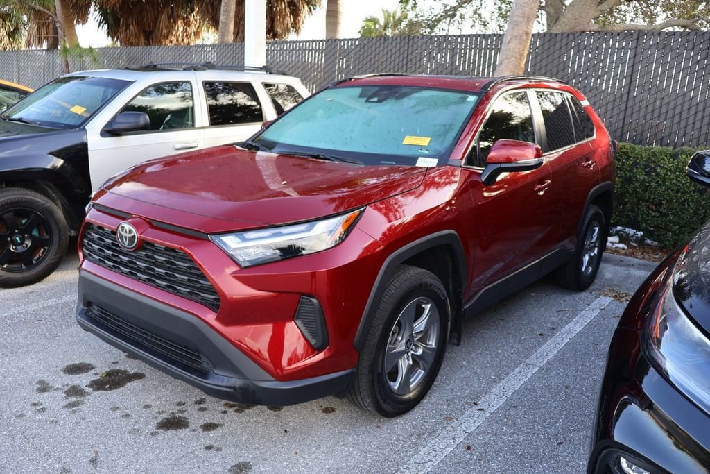 2024 Toyota RAV4 XLE