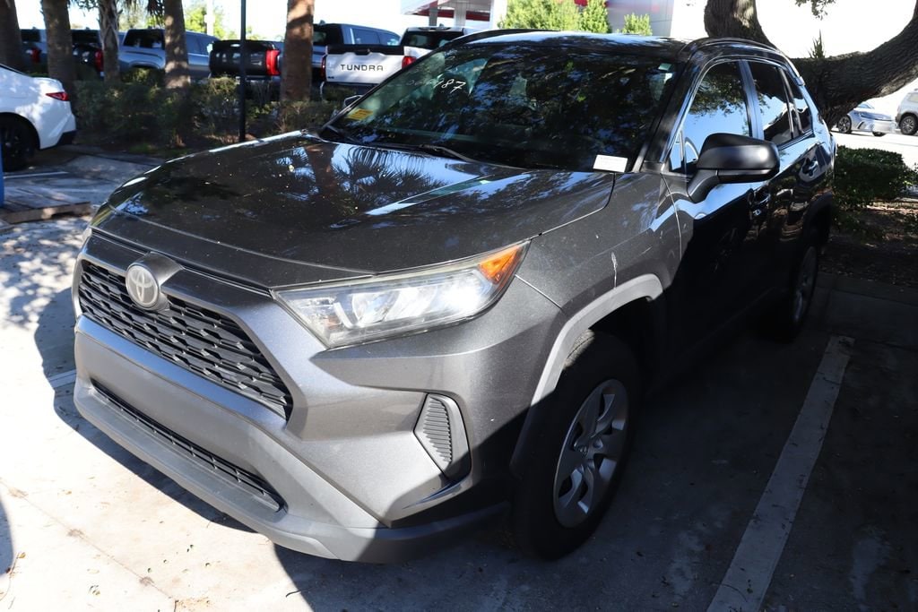 Used 2020 Toyota RAV4 LE with VIN 2T3H1RFV5LC066987 for sale in Kansas City