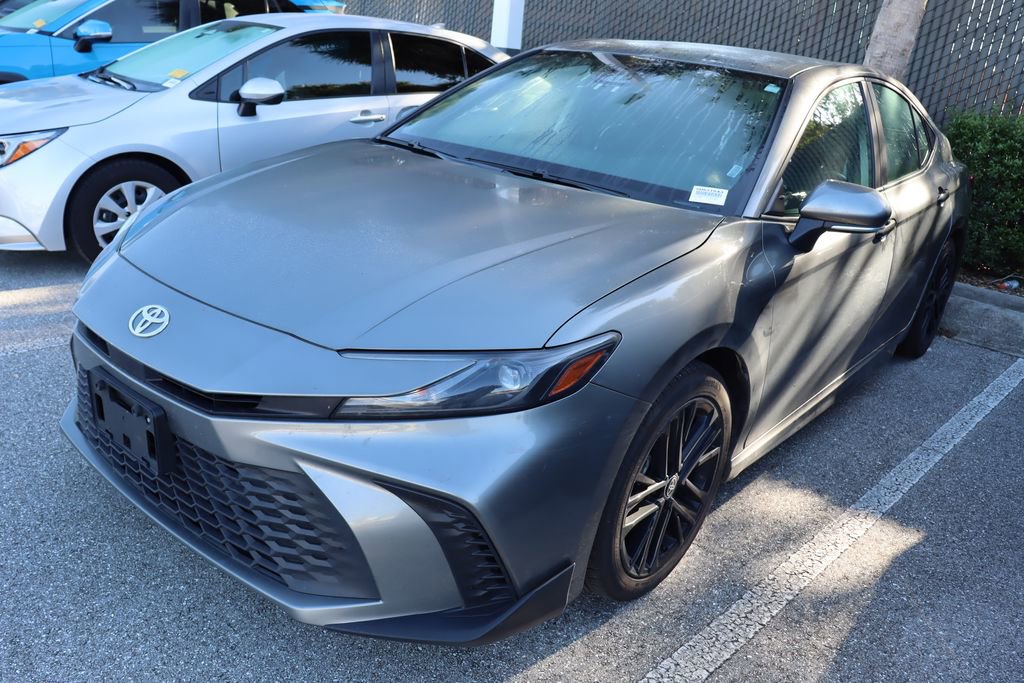 2025 Toyota Camry SE photo 2