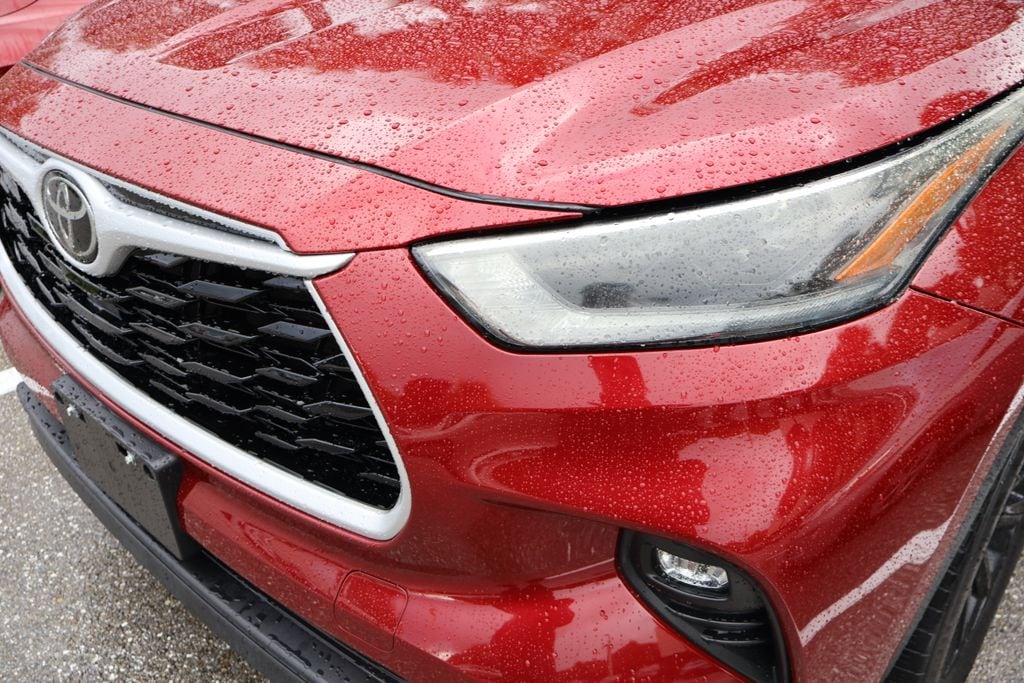 Used 2024 Toyota Highlander XLE SUV