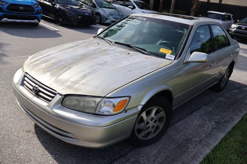 Used 2001 Toyota Camry LE Sedan