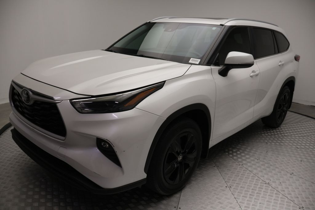 Certified 2024 Toyota Highlander XLE SUV
