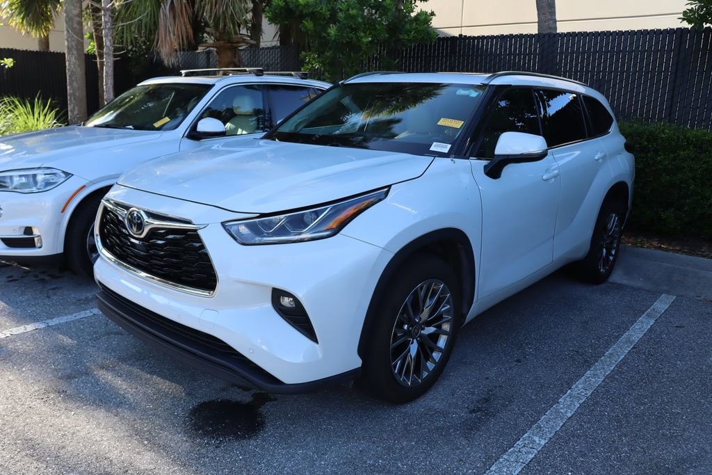 2022 Toyota Highlander SUV 