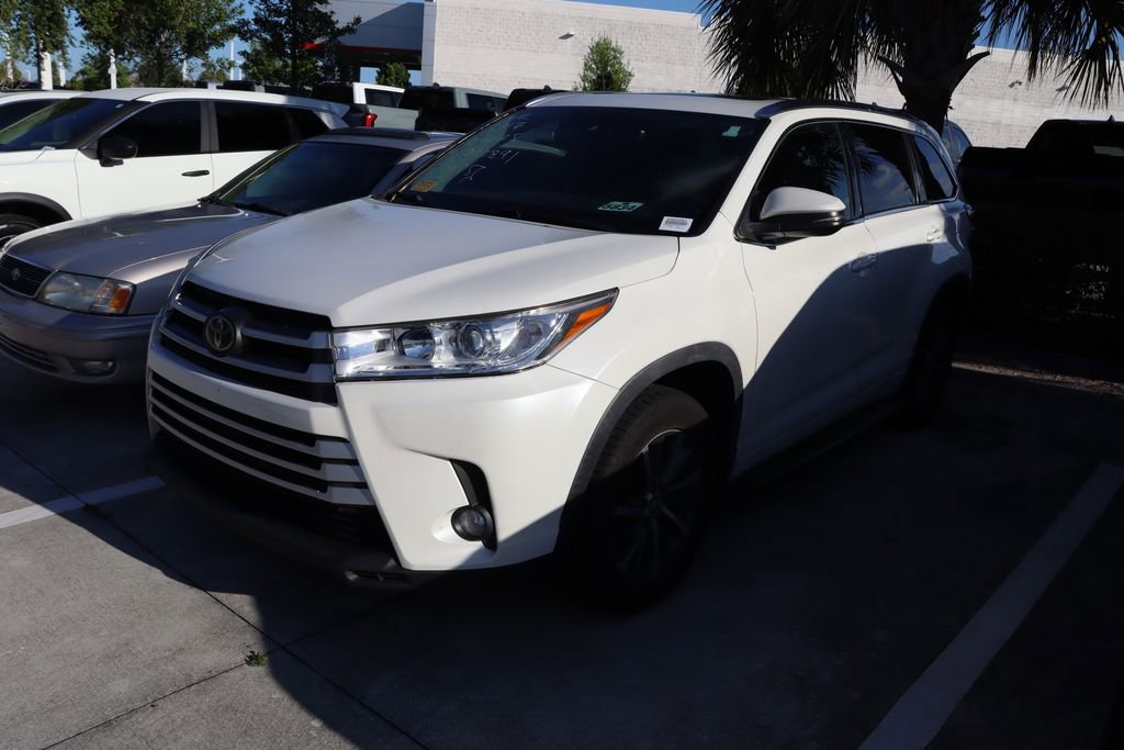 2017 Toyota Highlander SUV 