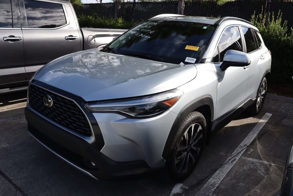 Used 2024 Toyota Corolla Cross XLE SUV