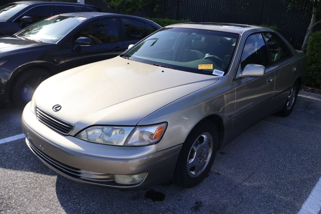 Used 1999 Lexus ES 300 with VIN JT8BF28G7X5067789 for sale in West Palm Beach, FL