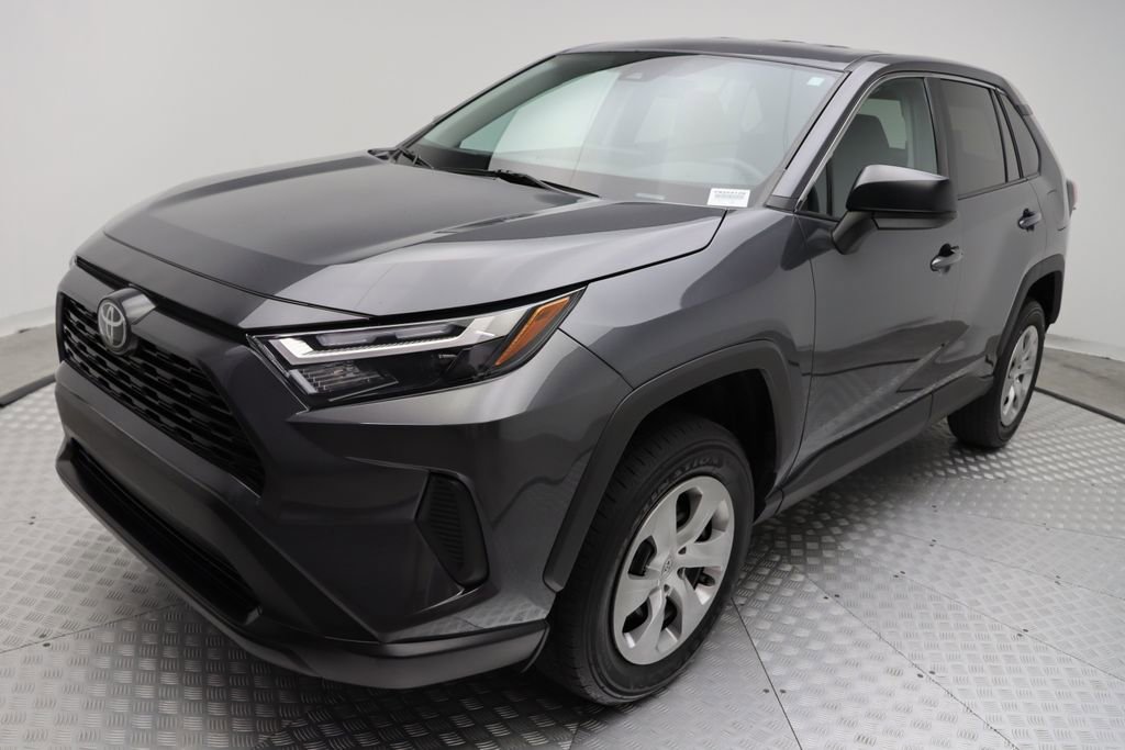 2024 Toyota RAV4 LE photo 2