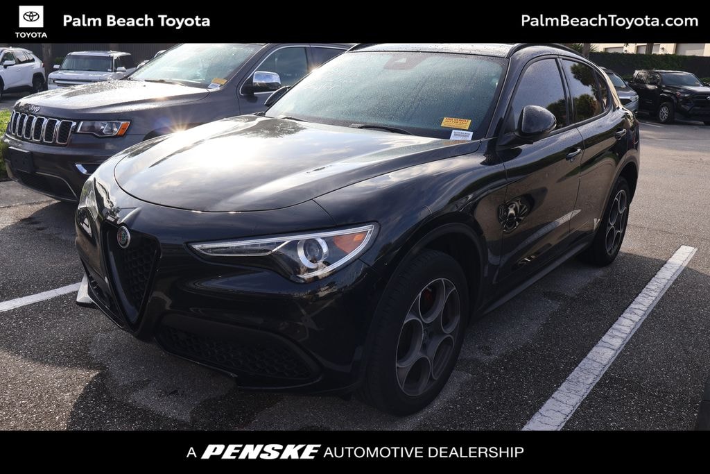 Used 2022 Alfa Romeo Stelvio Sprint SUV