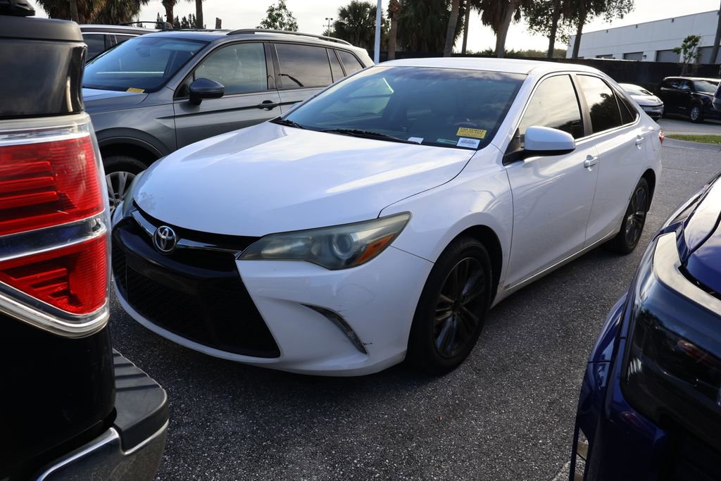 2015 Toyota Camry SE