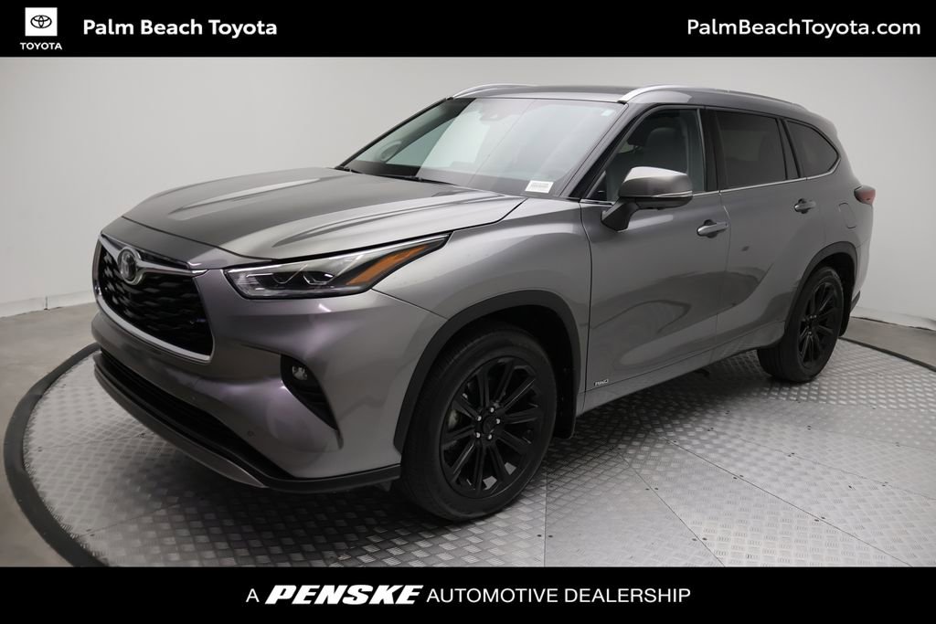 2025 Toyota Highlander Hybrid SUV 