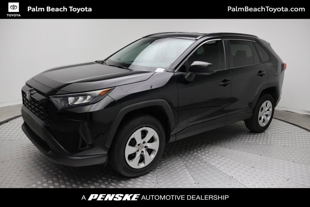 2020 Toyota RAV4 LE