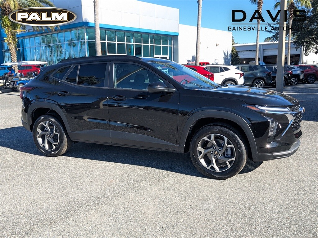 New 2026 Chevrolet Trax LT SUV