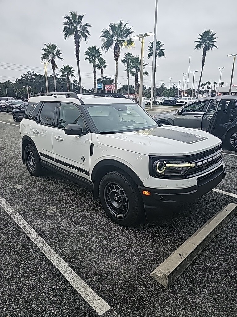 2023 Ford Bronco Sport Outer Banks photo 3