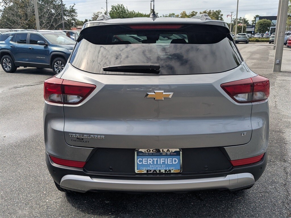 2025 Chevrolet Trailblazer LT photo 2