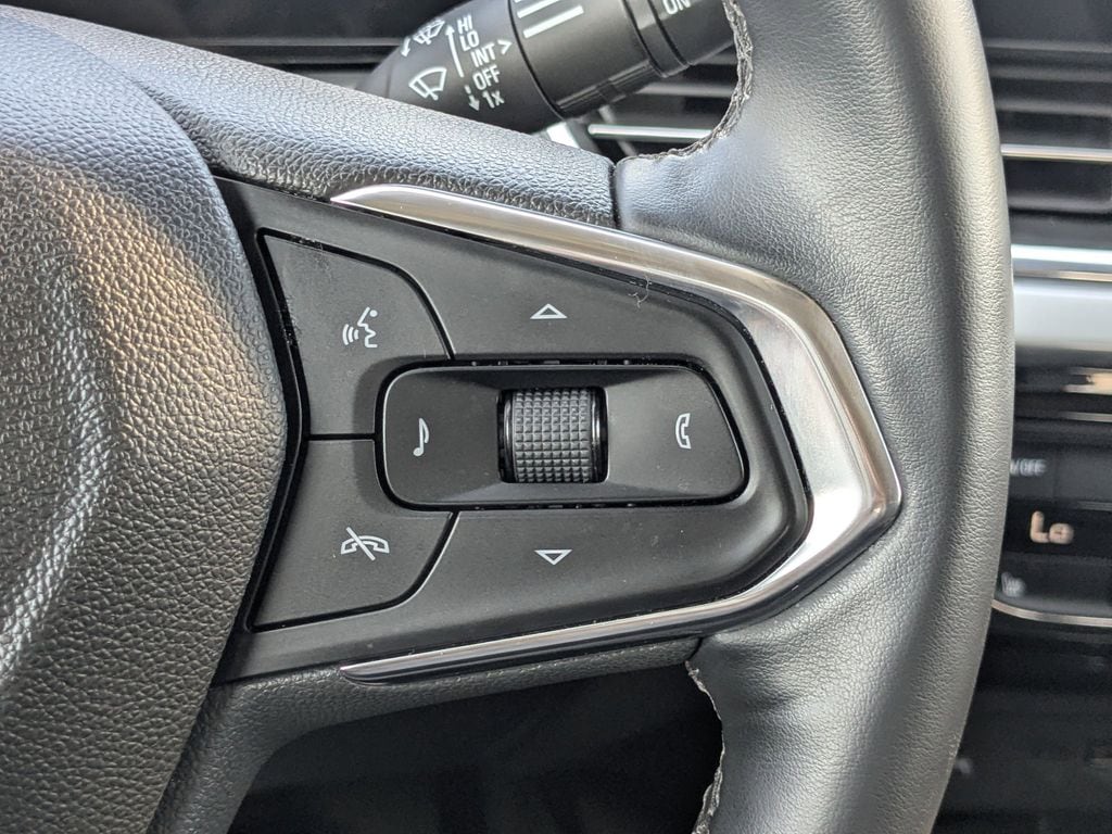 2025 Chevrolet Trax LT - Photo 24