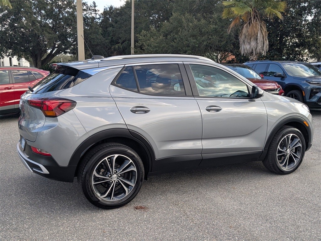 2023 Buick Encore GX Select photo 2