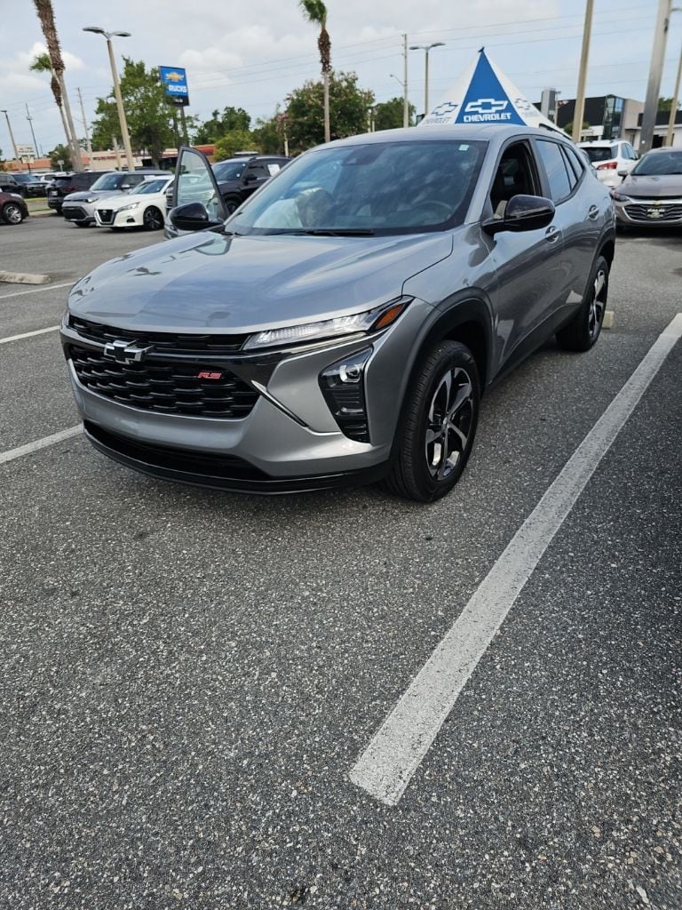 2024 Chevrolet Trax 1RS's photo