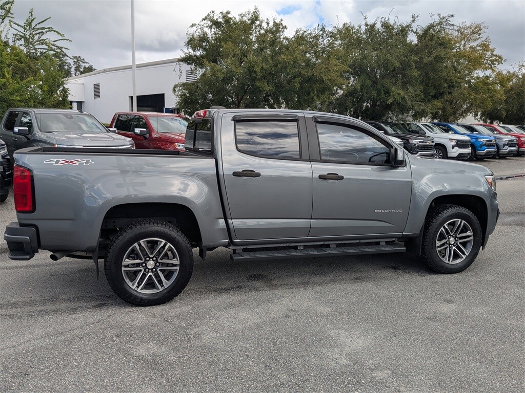 2021 Chevrolet Colorado LT photo 3