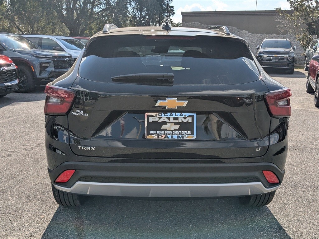 2026 Chevrolet Trax LT photo 3