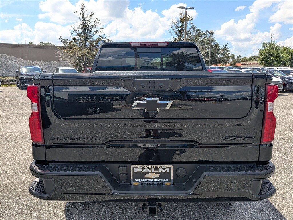 2026 Chevrolet Silverado 1500 ZR2 photo 3