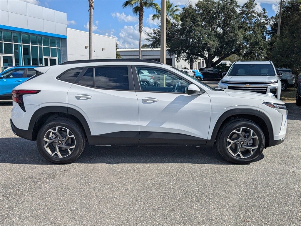 New 2026 Chevrolet Trax LT SUV