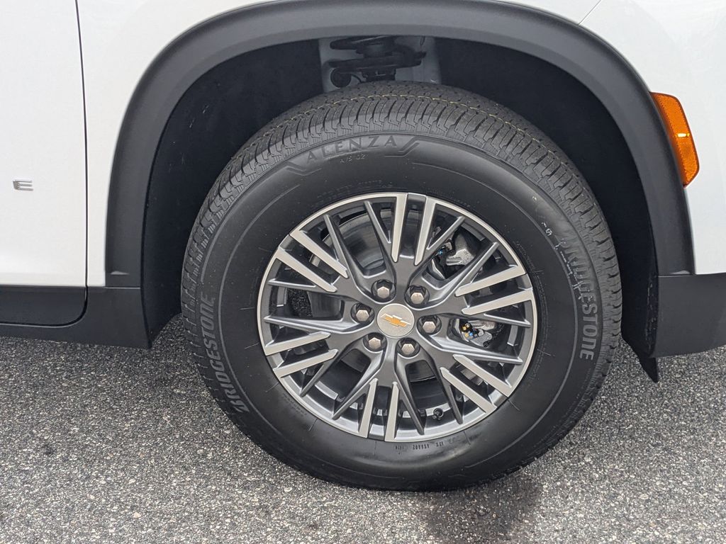 2026 Chevrolet Traverse LT - Photo 10