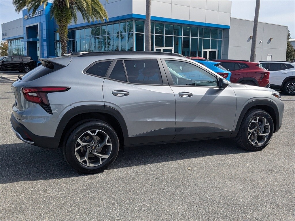 Certified 2025 Chevrolet Trax LT SUV