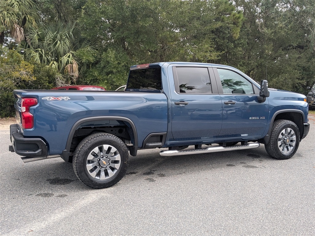 New 2026 Chevrolet Silverado 2500 HD Custom Truck Crew Cab
