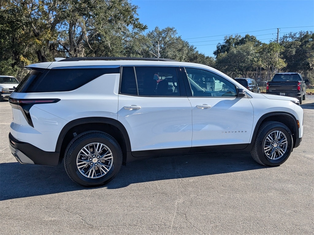 Certified 2025 Chevrolet Traverse LT SUV
