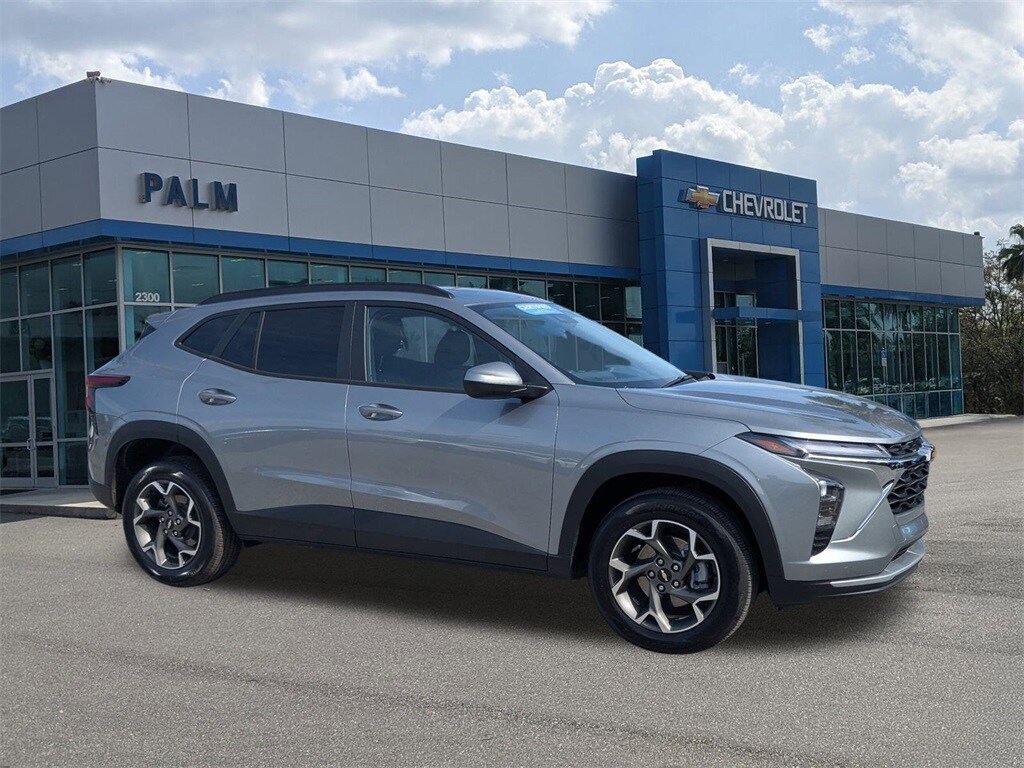 Certified 2025 Chevrolet Trax LT SUV