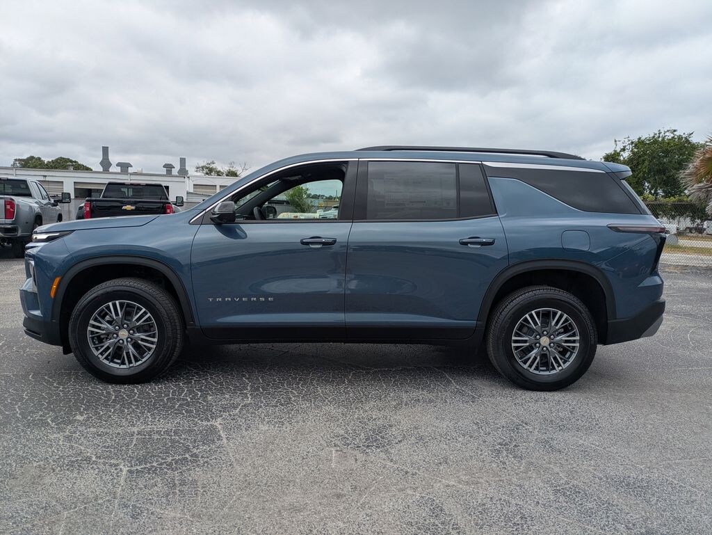 New 2026 Chevrolet Traverse LT SUV