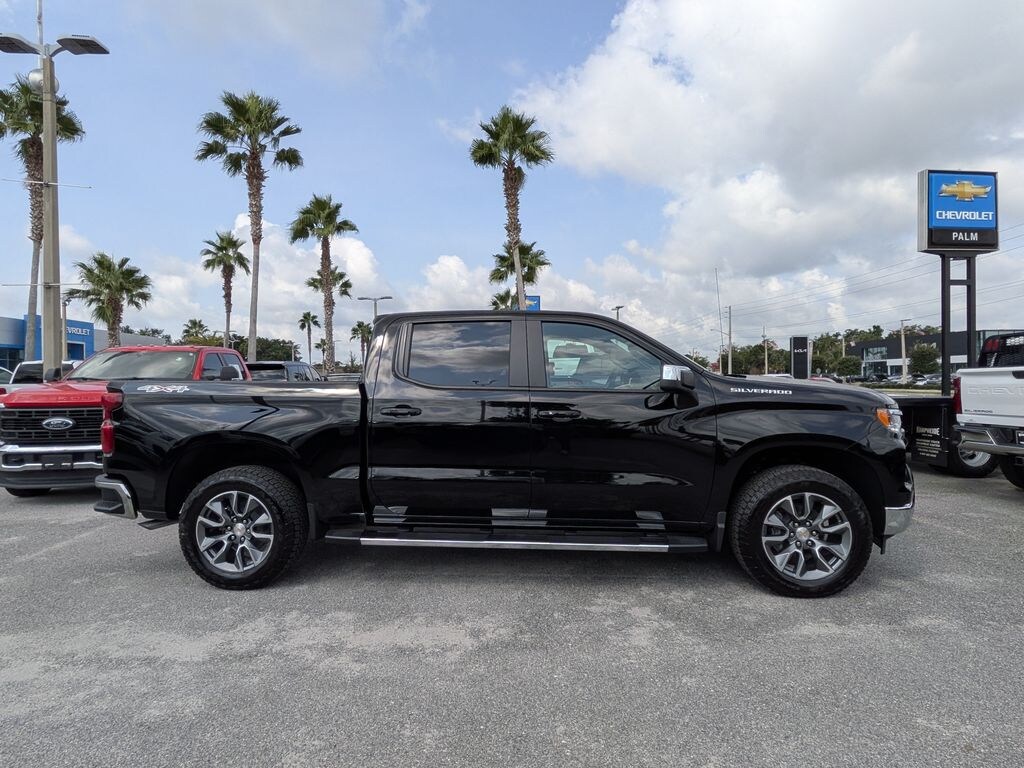 New 2026 Chevrolet Silverado 1500 LT w/1LT Truck Crew Cab