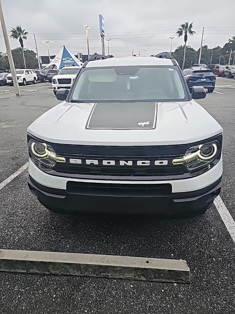 2023 Ford Bronco Sport Outer Banks photo 2