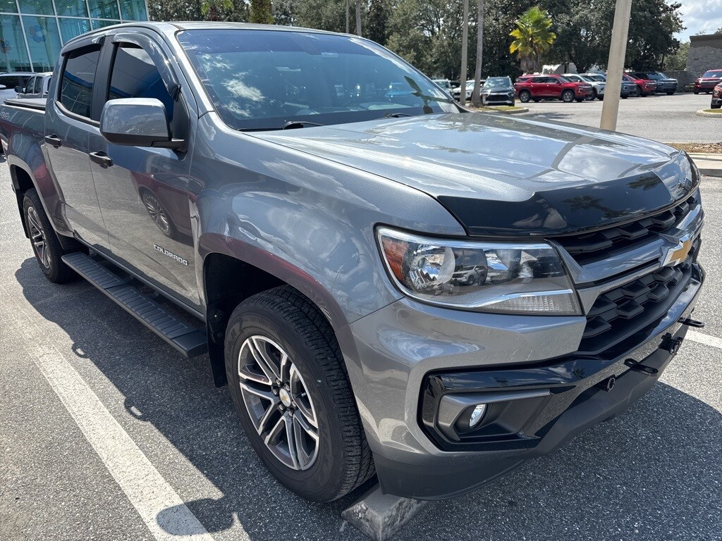2021 Chevrolet Colorado LT photo 3