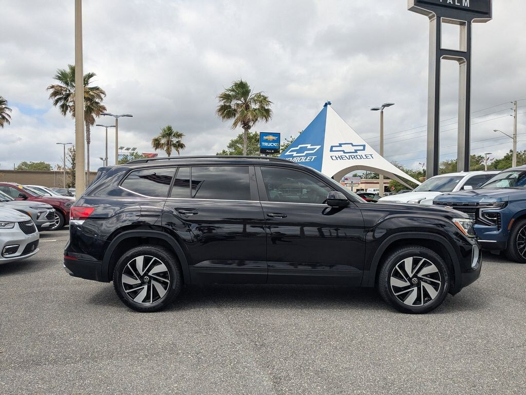 Used 2024 Volkswagen Atlas 2.0T SE w/Technology SUV