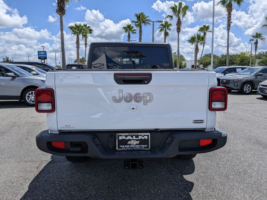 Used 2022 Jeep Gladiator Overland Truck Crew Cab
