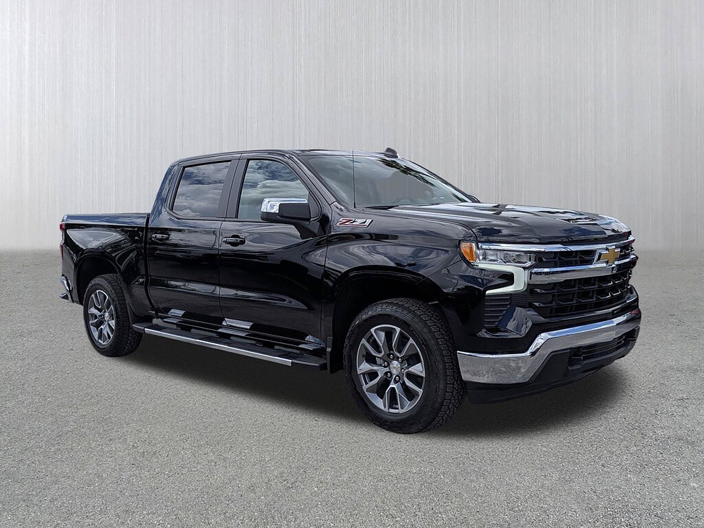 New 2026 Chevrolet Silverado 1500 4WD Crew Cab Standard Bed LT