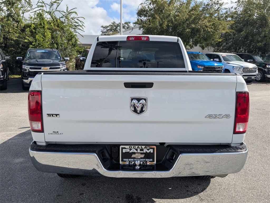 2024 Ram 1500 Classic SLT photo 4