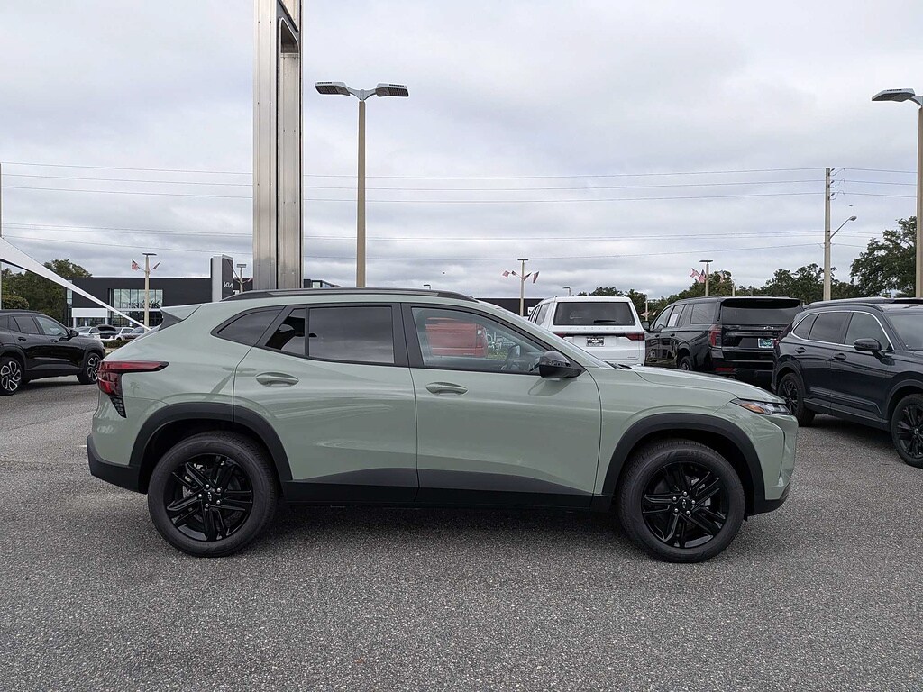 New 2026 Chevrolet Trax FWD Activ