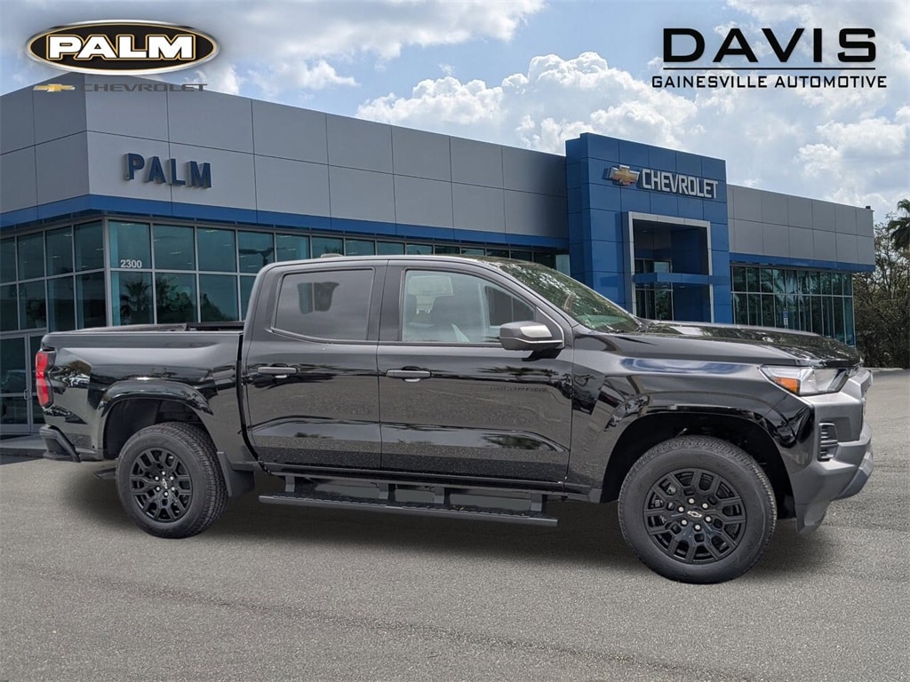 2026 Chevrolet Colorado Work Truck's photo