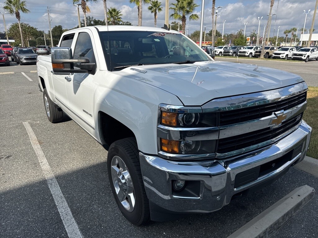 2016 Chevrolet Silverado 2500HD LTZ photo 4