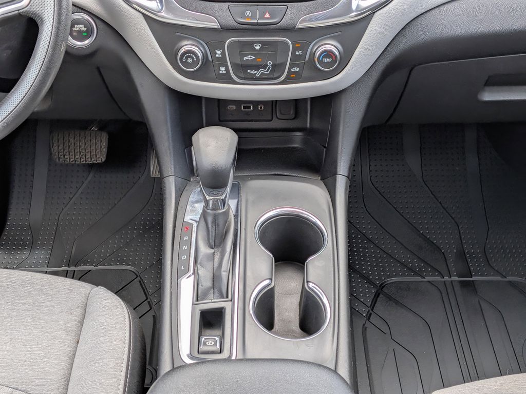 2023 Chevrolet Equinox LS - Photo 18