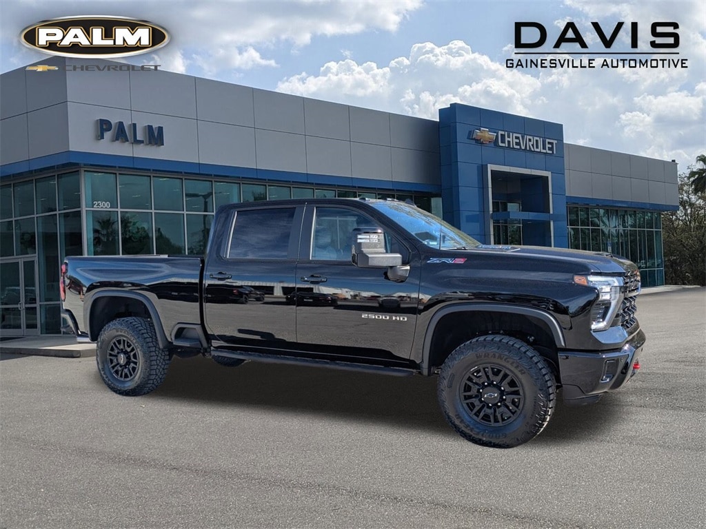 2026 Chevrolet Silverado 2500HD ZR2's photo