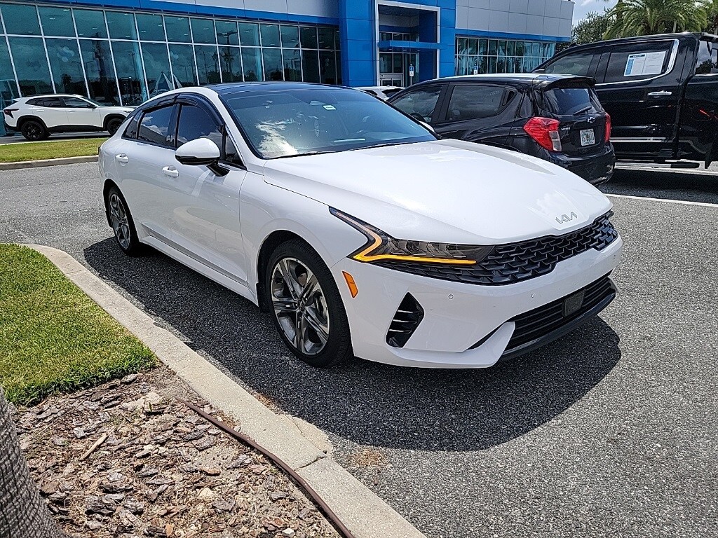 2024 Kia K5 EX photo 3