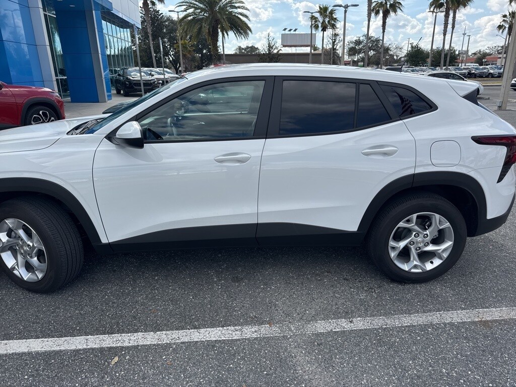 Used 2025 Chevrolet Trax LS SUV