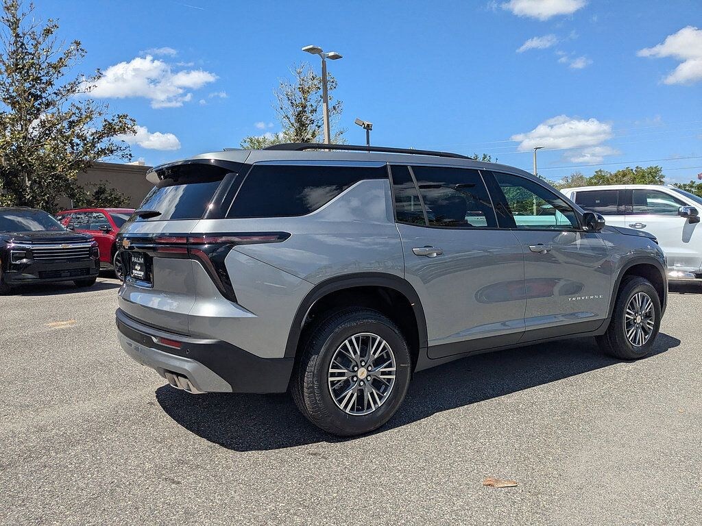 New 2026 Chevrolet Traverse LT SUV