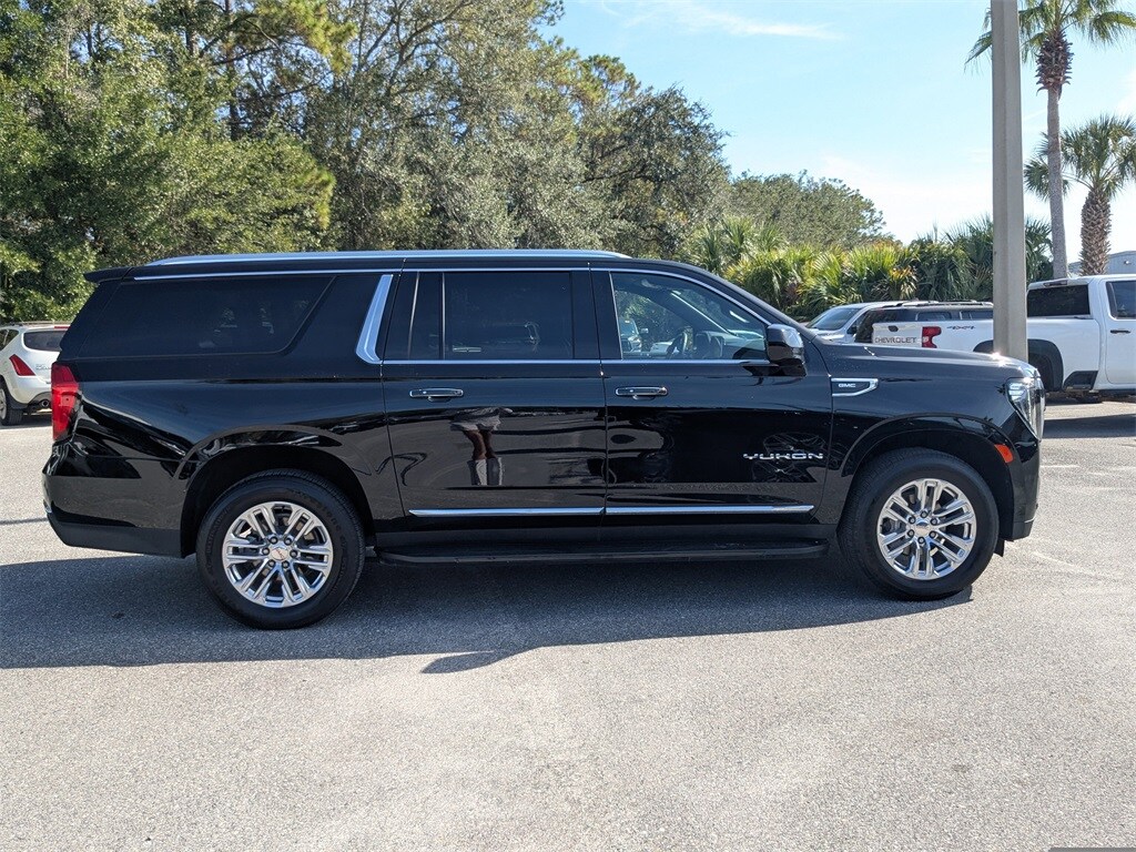 2024 Gmc Yukon XL SLT photo 2